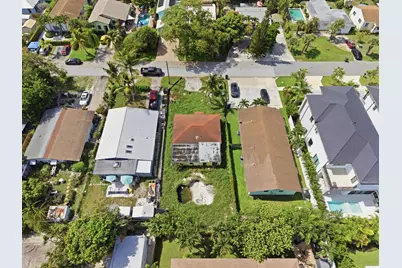 245 NE 11th Street, Delray Beach, FL 33483 - Photo 12
