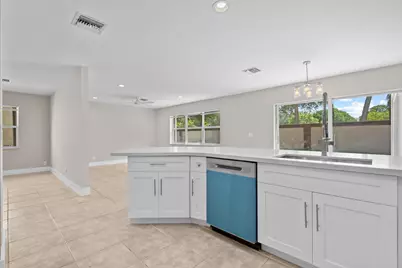 4250 NW 1st Place, Deerfield Beach, FL 33442 - Photo 6