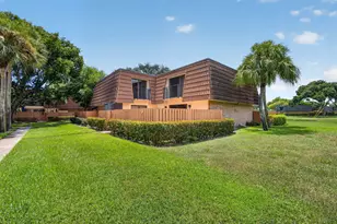 185 Charter Way, West Palm Beach, FL 33407 - Photo 2