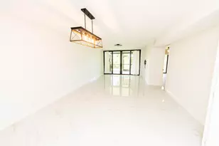 11060 S Lakeview Dr, Pembroke Pines, FL 33026 - Photo 36