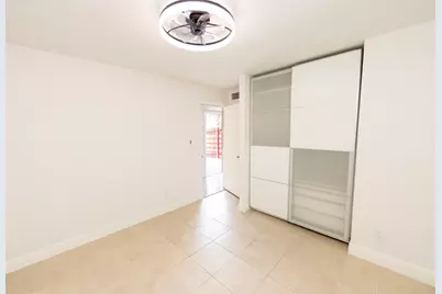 11060 S Lakeview Drive #11060, Pembroke Pines, FL 33026 - Photo 8