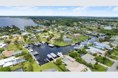 2488 NW South Manor Avenue, Stuart, FL 34994 - Photo 54