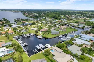 2488 NW South Manor Ave, Stuart, FL 34994 - Photo 54