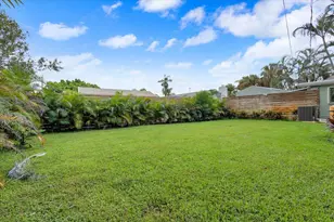 2488 NW South Manor Ave, Stuart, FL 34994 - Photo 38