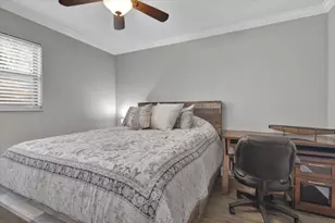 2488 NW South Manor Ave, Stuart, FL 34994 - Photo 18