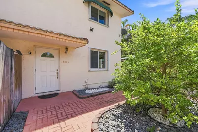 3203 McDonald Street #3203, Miami, FL 33133 - Photo 1