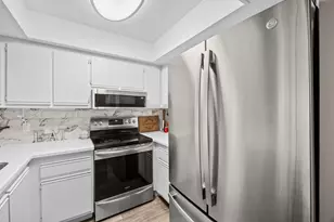 801 SE Central Pkwy, Stuart, FL 34994 - Photo 6