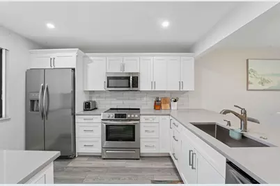 327 Lakeview Drive #203, Weston, FL 33326 - Photo 14