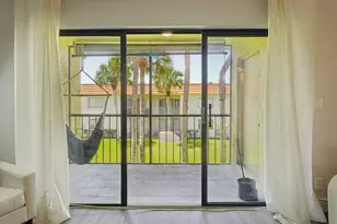 327 Lakeview Dr, Weston, FL 33326 - Photo 18