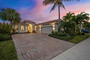 180 Carina Dr, Jupiter, FL 33478 - Photo 2