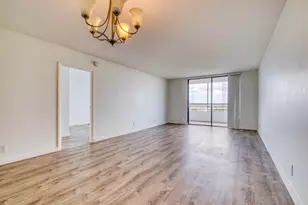 600 Three Islands Boulevard, Hallandale Beach, FL 33009 - Photo 4