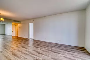 600 Three Islands Boulevard, Hallandale Beach, FL 33009 - Photo 6