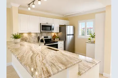 3661 Via Poinciana #513, Lake Worth, FL 33467 - Photo 4