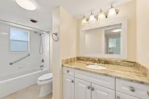 3661 Via Poinciana, Lake Worth, FL 33467 - Photo 10
