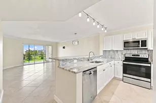 3661 Via Poinciana, Lake Worth, FL 33467 - Photo 2