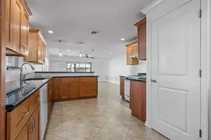 3697 Holly Dr, Palm Beach Gardens, FL 33410 - Photo 12