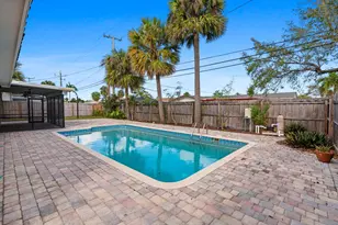 3697 Holly Dr, Palm Beach Gardens, FL 33410 - Photo 4