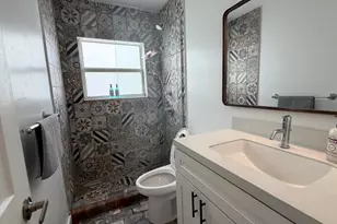 614 NE 26th St, Wilton Manors, FL 33305 - Photo 4