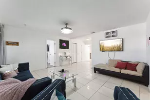 254 SW 8th St, Dania Beach, FL 33004 - Photo 8