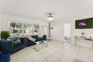 254 SW 8th St, Dania Beach, FL 33004 - Photo 4