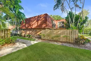 736 NW 98th Cir, Plantation, FL 33324 - Photo 22