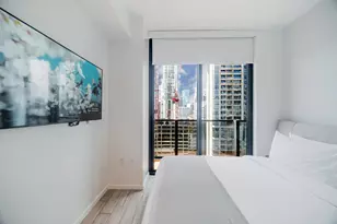 398 NE 5th St, Miami, FL 33132 - Photo 2
