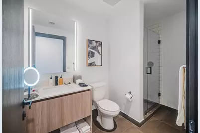 398 NE 5th Street #1515, Miami, FL 33132 - Photo 6