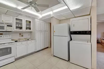 1670 NW 18th Avenue #202, Delray Beach, FL 33445 - Photo 6