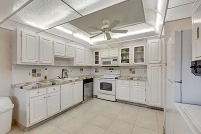 1670 NW 18th Avenue #202, Delray Beach, FL 33445 - Photo 4