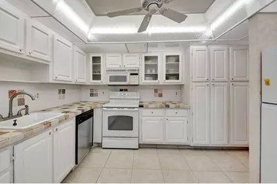 1670 NW 18th Avenue #202, Delray Beach, FL 33445 - Photo 24