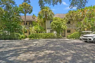 13334 Polo Club Rd, Wellington, FL 33414 - Photo 24