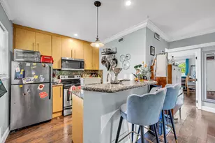 811 NE 14th Pl, Fort Lauderdale, FL 33304 - Photo 2