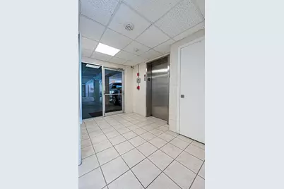 12105 NE 11th Place #103, North Miami, FL 33161 - Photo 4