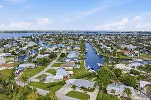 387 SW Riverway Blvd, Palm City, FL 34990 - Photo 30