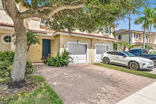 3028 N Evergreen Cir, Boynton Beach, FL 33426 - Photo 4