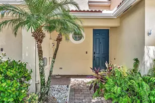 3028 N Evergreen Cir, Boynton Beach, FL 33426 - Photo 2