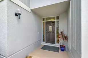 523 Prestwick Cir, Palm Beach Gardens, FL 33418 - Photo 4