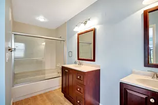 523 Prestwick Cir, Palm Beach Gardens, FL 33418 - Photo 22