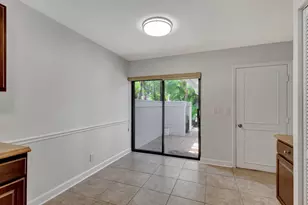 523 Prestwick Cir, Palm Beach Gardens, FL 33418 - Photo 14