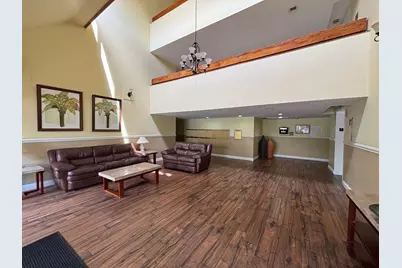 220 Lakeview Drive #103, Weston, FL 33326 - Photo 2