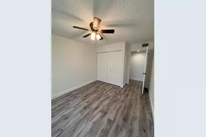 220 Lakeview Drive #103, Weston, FL 33326 - Photo 16