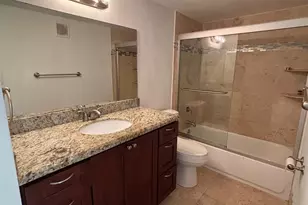 220 Lakeview Dr, Weston, FL 33326 - Photo 8