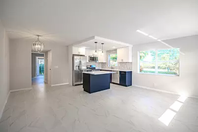 13 Northampton A, West Palm Beach, FL 33417 - Photo 2