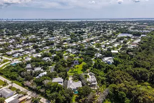 1870 NE Victorian Ln, Jensen Beach, FL 34957 - Photo 70