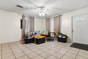 4818 NW 58th St, Tamarac, FL 33319 - Photo 8