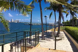 1035 Lake Shore Dr, Lake Park, FL 33403 - Photo 20