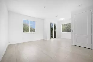 520 NW 39th Cir, Boca Raton, FL 33431 - Photo 12