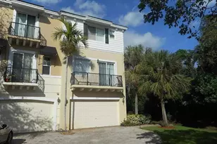 520 NW 39th Cir, Boca Raton, FL 33431 - Photo 1