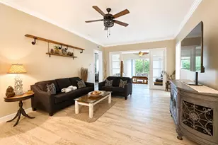 37 Harbour Isle Dr E, Fort Pierce, FL 34949 - Photo 4