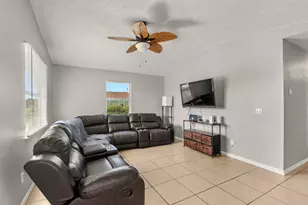 1175 12th Ct SW, Vero Beach, FL 32962 - Photo 1